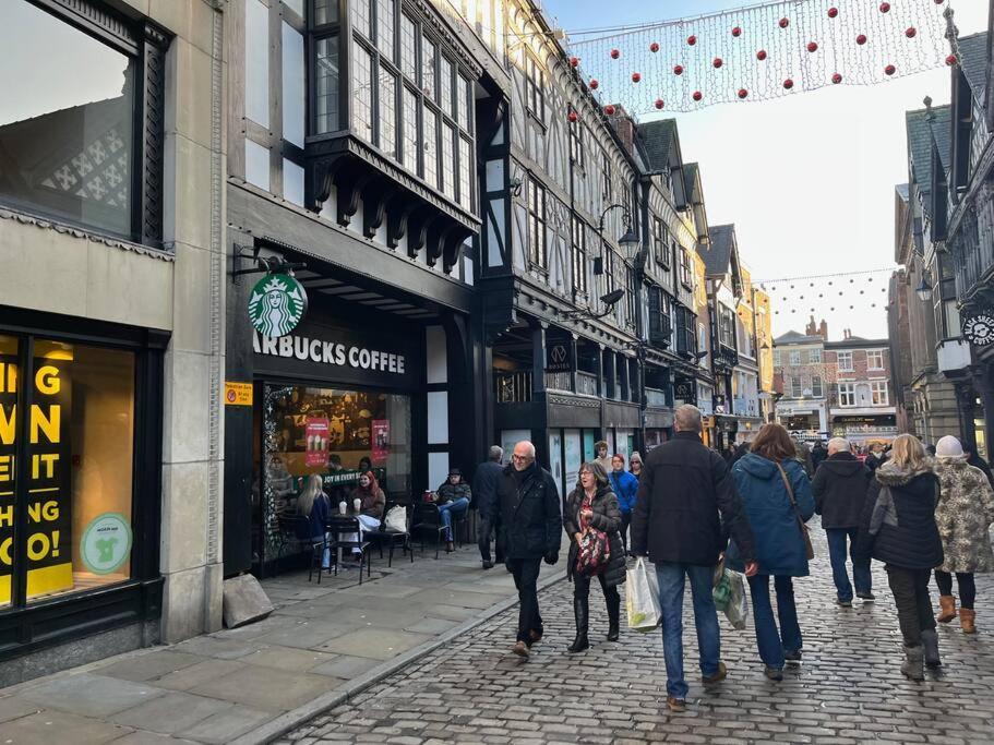 Romance On The Rows - Hot Tub City Centre Chester Luaran gambar