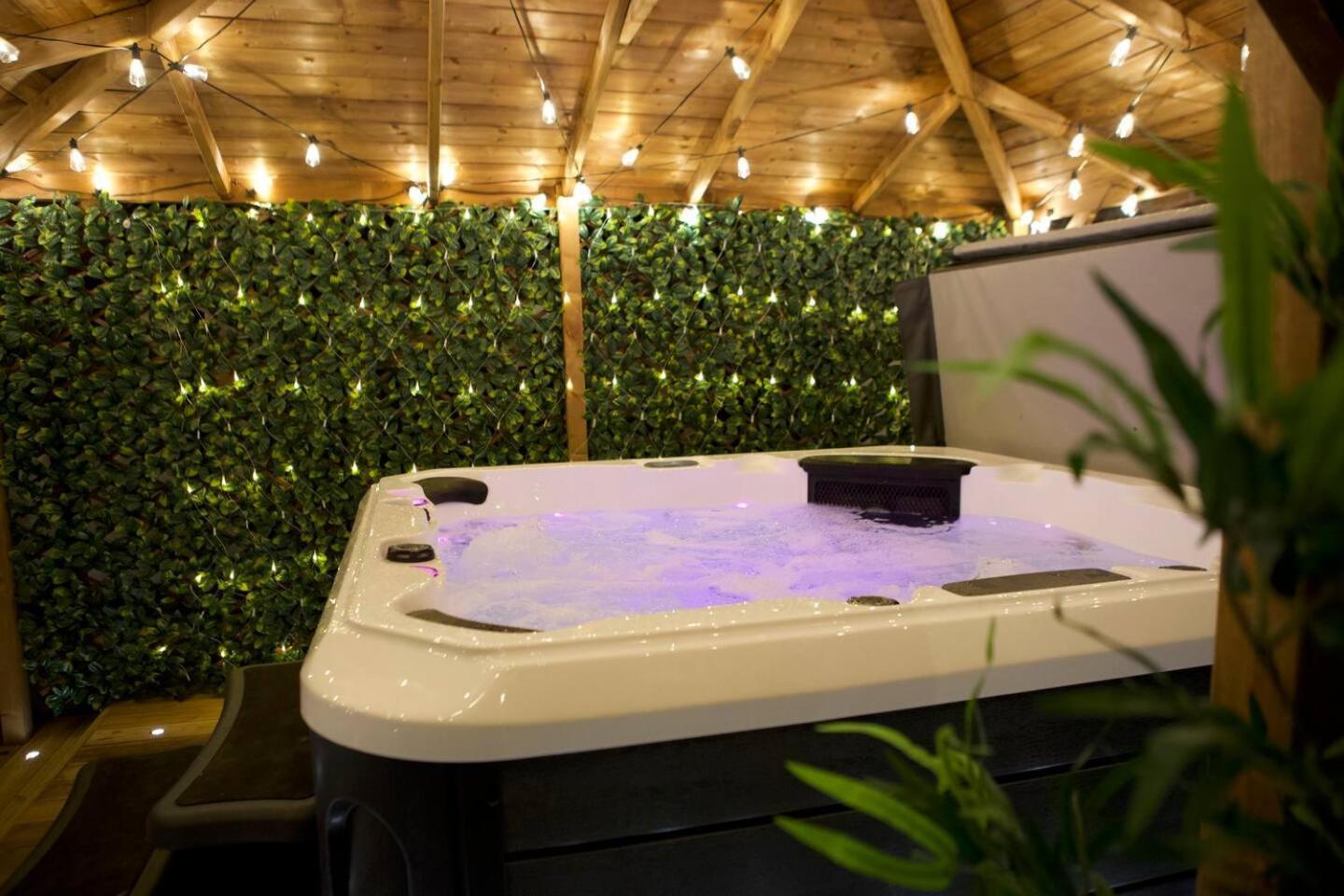 Romance On The Rows - Hot Tub City Centre Chester Luaran gambar