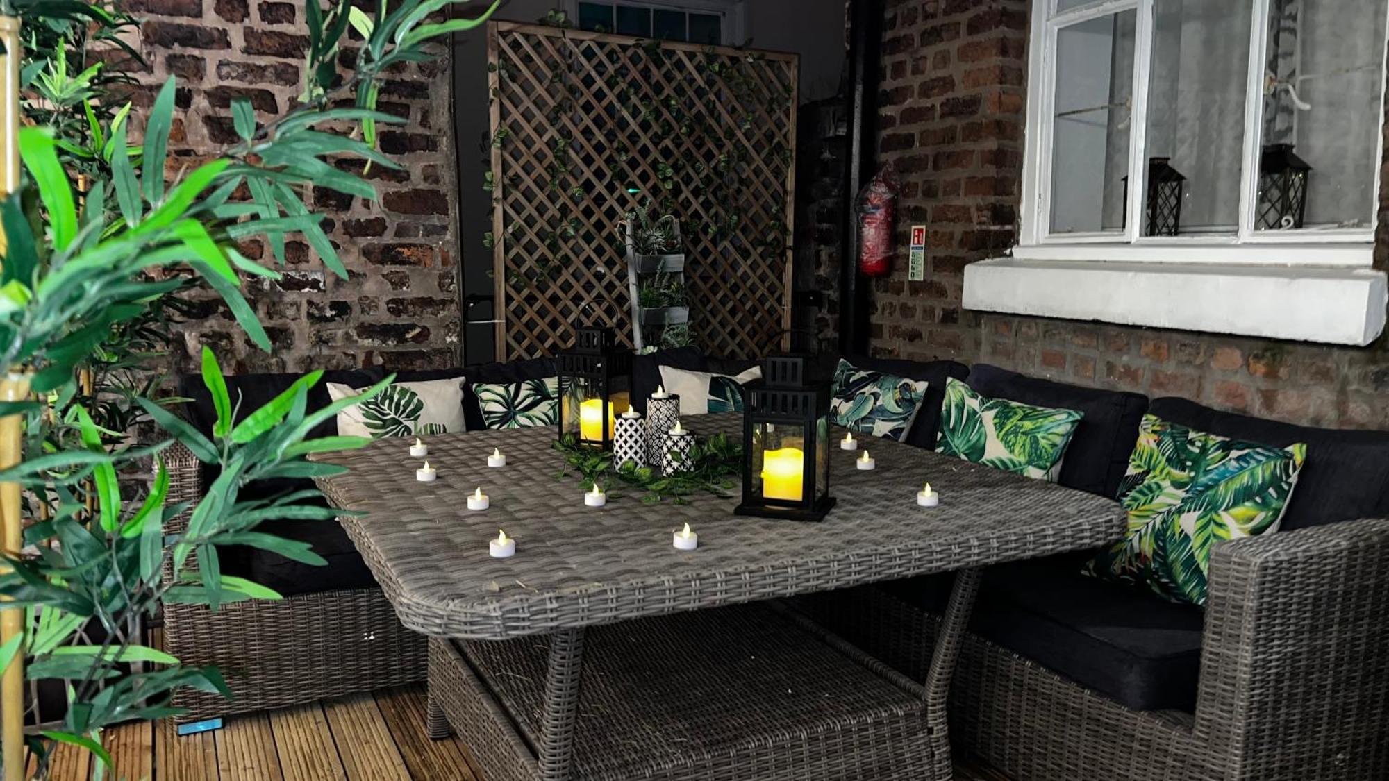 Romance On The Rows - Hot Tub City Centre Chester Luaran gambar